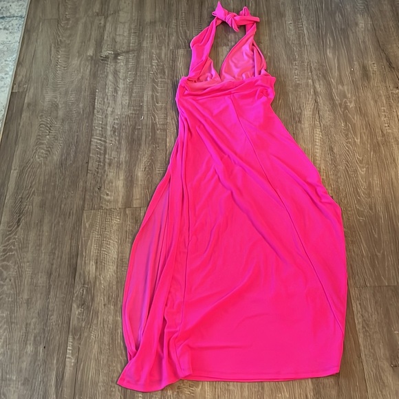 Haute Monde Halter Maxi Dress - Picture 7 of 7